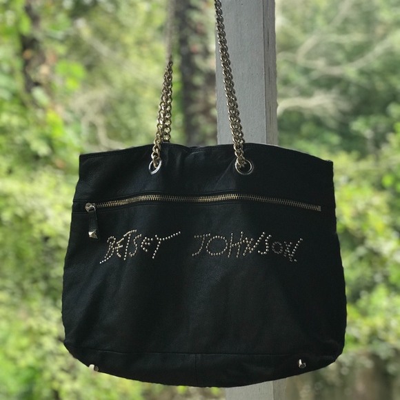 Betsey Johnson Handbags - BETSEY JOHNSON // Black Leather Gold Hardware Tote